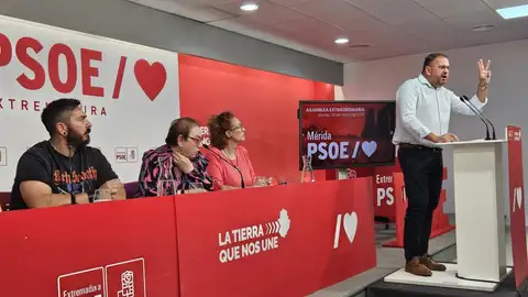 Antonio Rodríguez Osuna es reelegido secretario general de la agrupación municipal del PSOE de Mérida Antonio Rodríguez Osuna es reelegido secretario general de la agrupación municipal del PSOE de Mérida