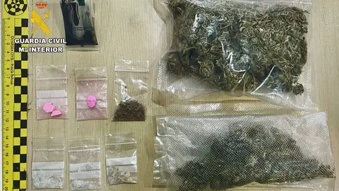 Detenido en Navalmoral de la Mata un hombre que portaba diversas sustancias estupefacientes Detenido en Navalmoral de la Mata un hombre que portaba diversas sustancias estupefacientes