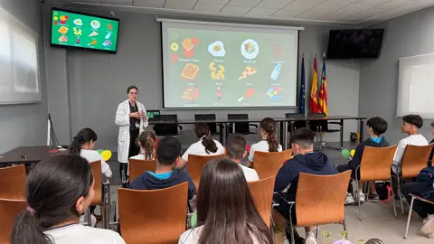 Miranda Ferrando. Charla FUVAMA y Hospital de la Ribera Miranda Ferrando. Charla FUVAMA y Hospital de la Ribera