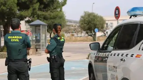 Imagen de archivo de agentes de la Guardia Civil en Ibiza Imagen de archivo de agentes de la Guardia Civil en Ibiza