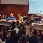 Alumnos y alumnas del IES Bernat Guinovart de Algemesi recogen su premio en la UPV Alumnos y alumnas del IES Bernat Guinovart de Algemesi recogen su premio en la UPV