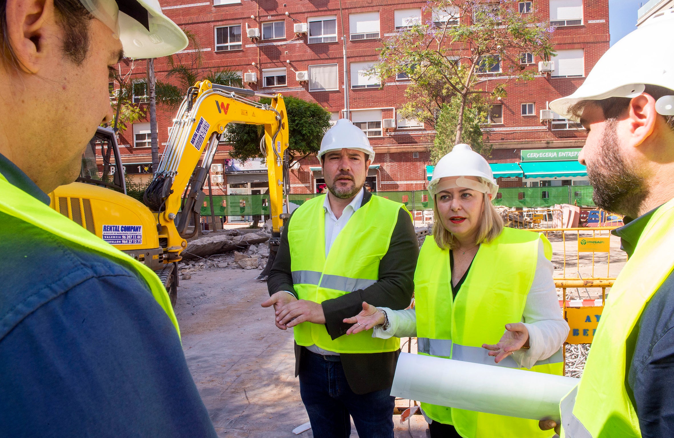 La Diputación de Valencia financia la rehabilitación integral de la plaza Vicente Barberá de Manises con 1,4 millones de euros La Diputación de Valencia financia la rehabilitación integral de la plaza Vicente Barberá de Manises con 1,4 millones de euros