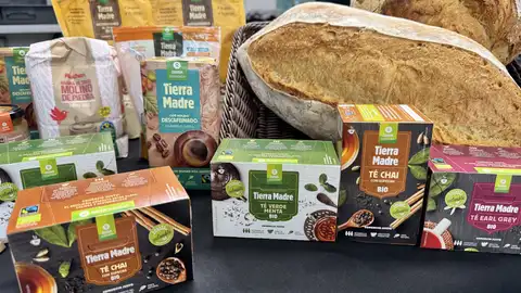 Más de 30 productos de Comercio Justo tendrán un espacio destacado en Alcampo. Más de 30 productos de Comercio Justo tendrán un espacio destacado en Alcampo.