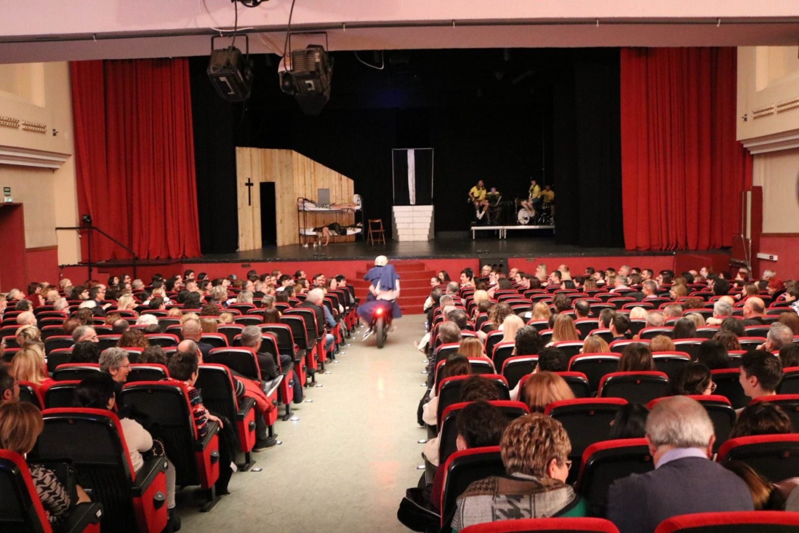 El teatro Cervantes de Petrer se integra por primera vez en la Red PLATEA del INAEM El teatro Cervantes de Petrer se integra por primera vez en la Red PLATEA del INAEM