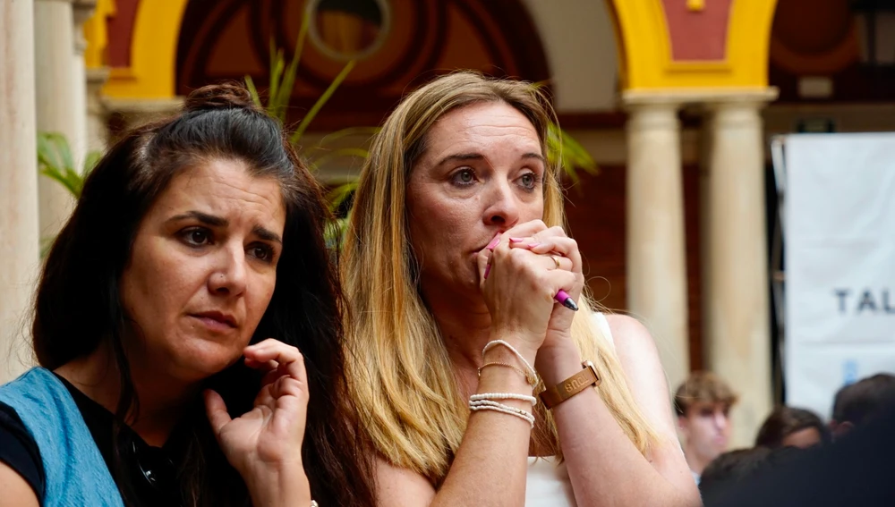 Profesoras del Colegio Santo Ángel segundos antes de conocerse el veredicto Profesoras del Colegio Santo Ángel segundos antes de conocerse el veredicto
