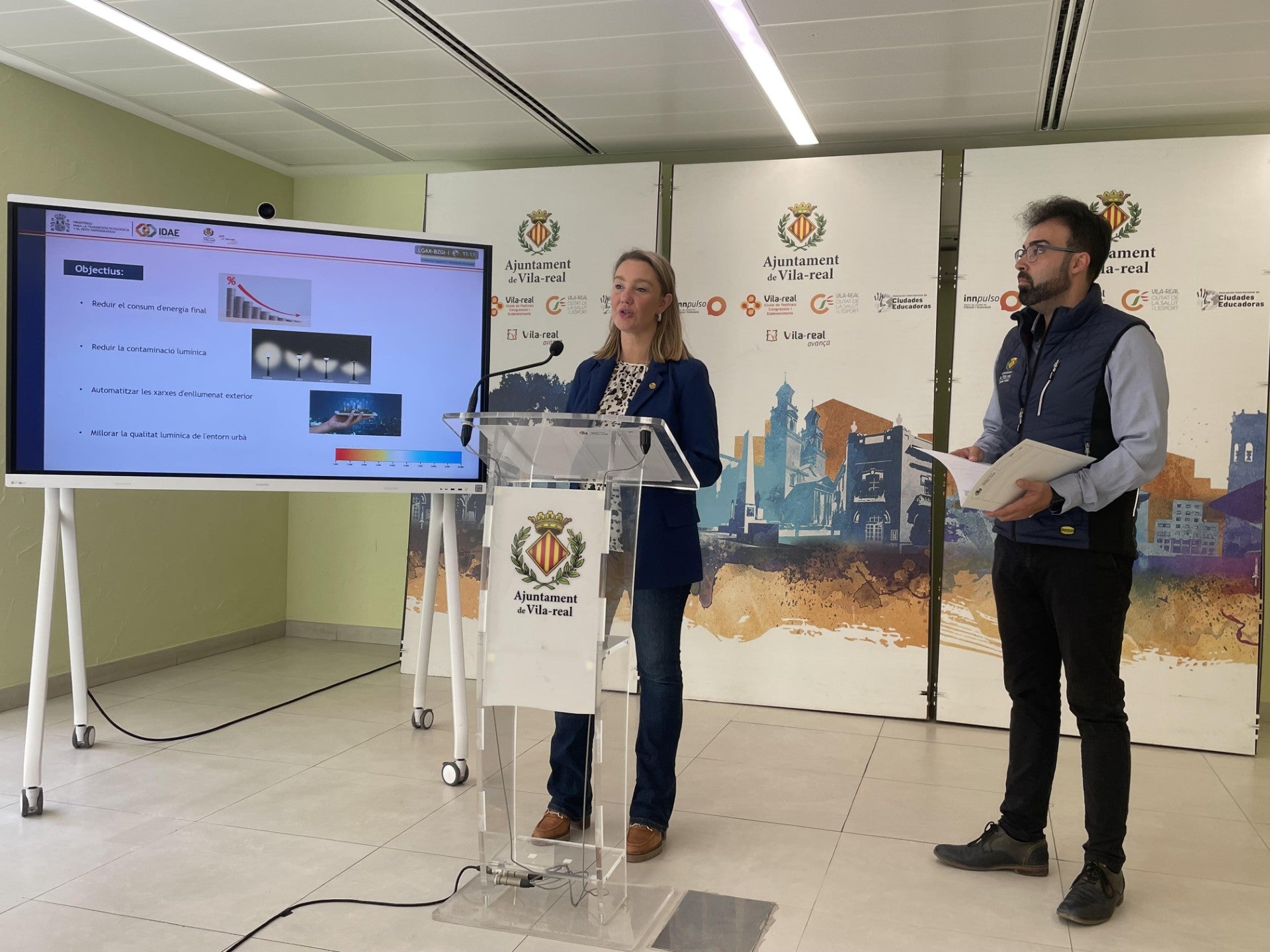 Vila-real opta a renovar más de 3.300 luminarias de la zona industrial y periférica Vila-real opta a renovar más de 3.300 luminarias de la zona industrial y periférica