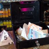 Detenida la propietaria de un pub de Irun y dos personas más por distribuir cocaína en el establecimiento