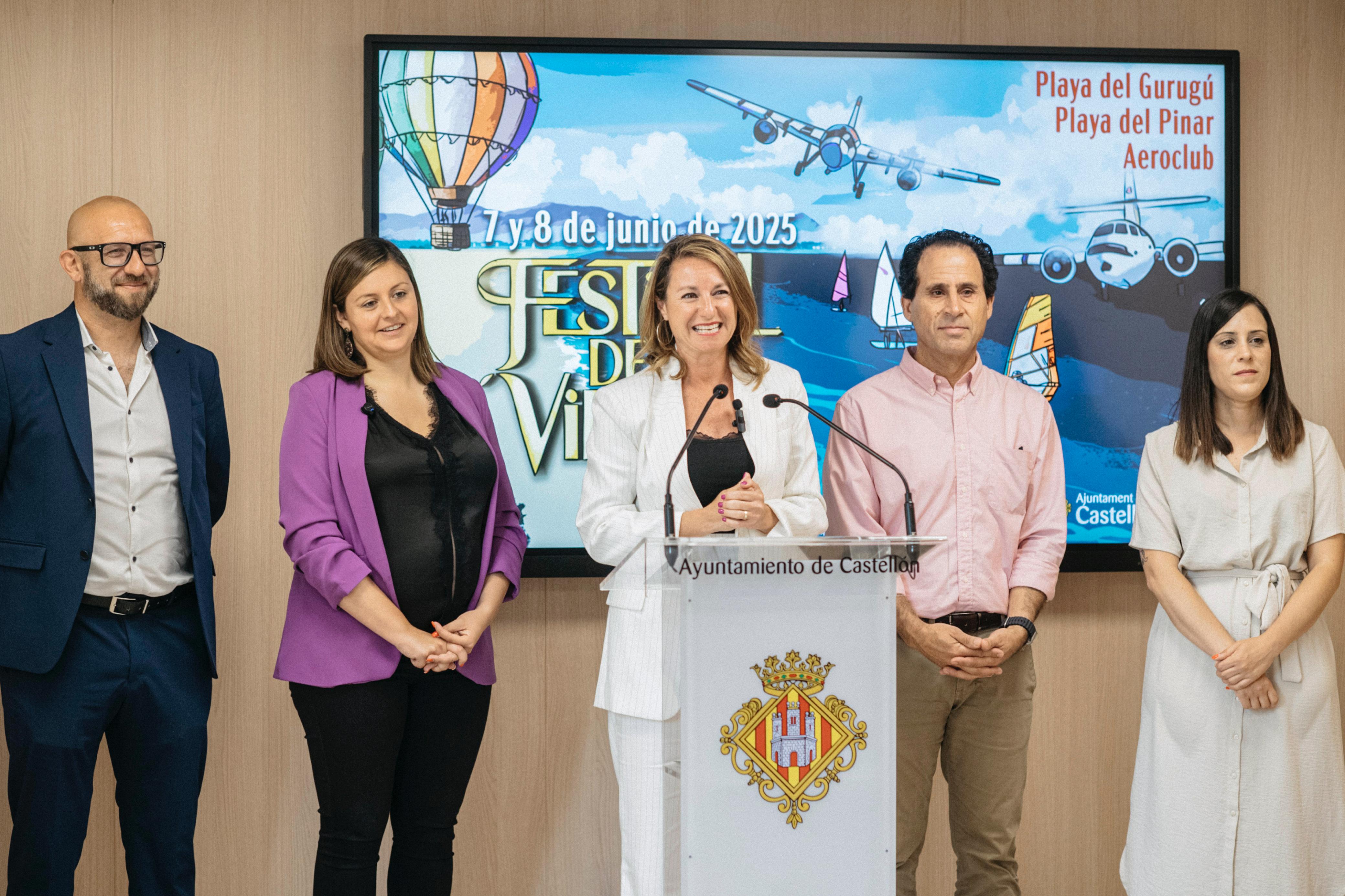Más de 400 cometas y 80 pilotos internacionales llenarán el cielo de Castellón en el Festival del Viento Más de 400 cometas y 80 pilotos internacionales llenarán el cielo de Castellón en el Festival del Viento