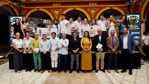 FINAL DE TALLER DE RADIO 2025 FINAL DE TALLER DE RADIO 2025