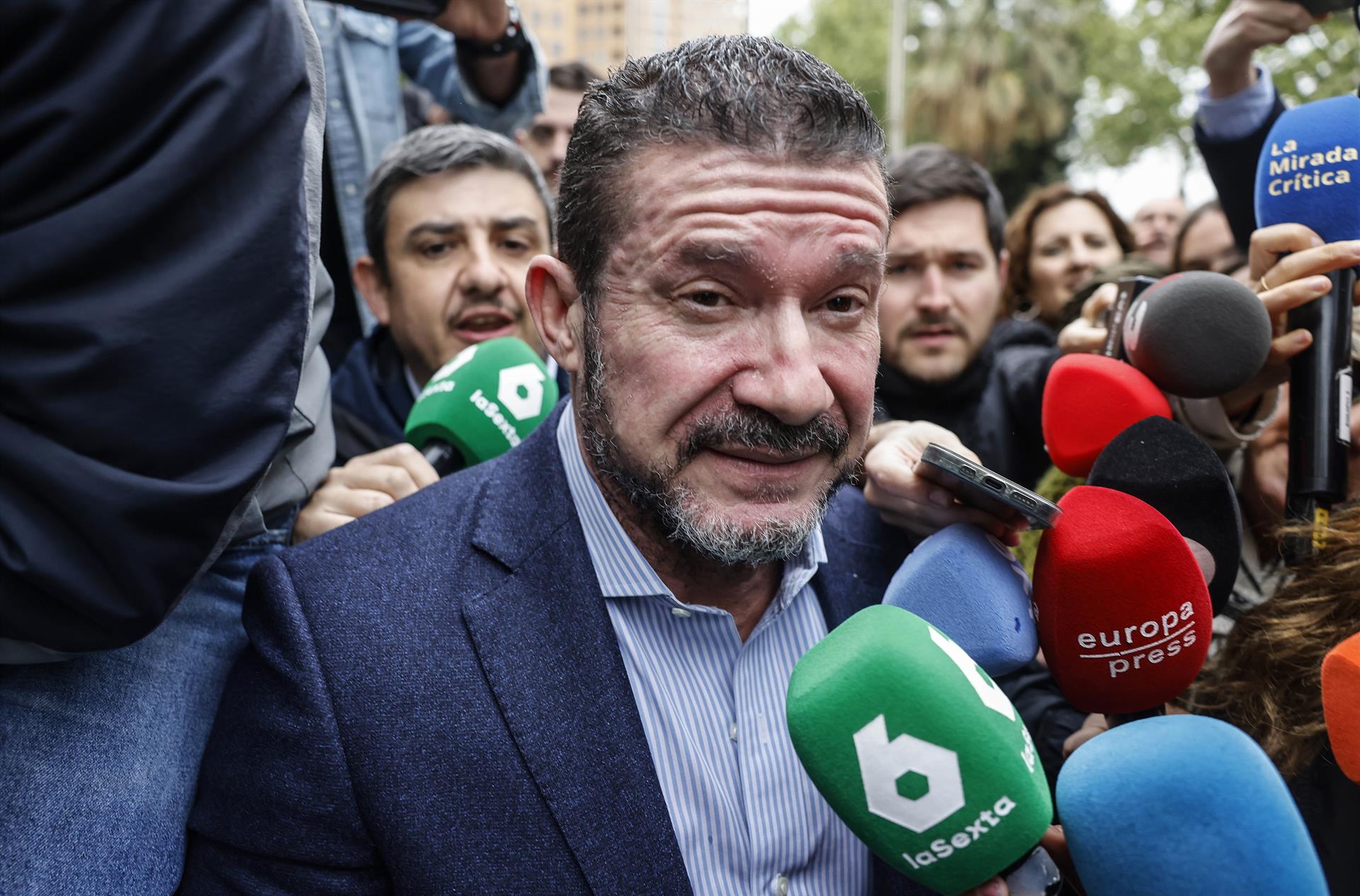 La jueza de la DANA ratifica su decisión de no investigar al presidente de la CHJ La jueza de la DANA ratifica su decisión de no investigar al presidente de la CHJ