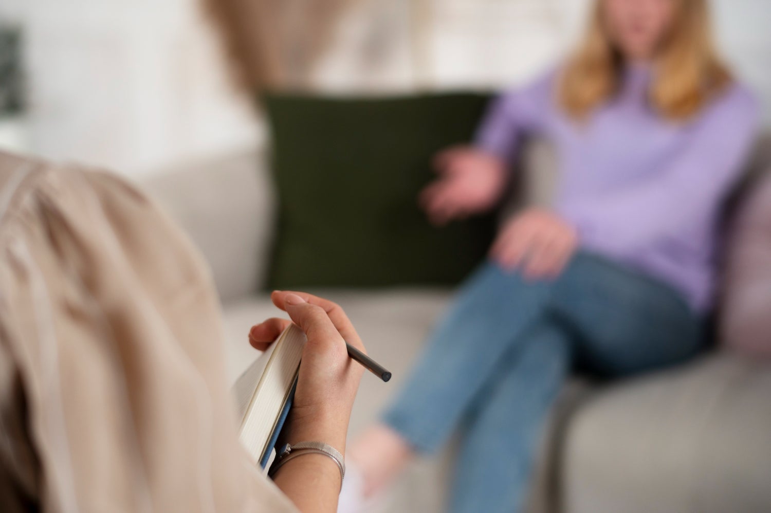 Siete frases que las personas con bajo cociente intelectual utilizan en las conversaciones, según la psicología Siete frases que las personas con bajo cociente intelectual utilizan en las conversaciones, según la psicología