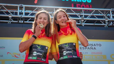 Doblete histórico del Extremadura-Ecopilas en el campeonato de España XCM con Natalia Fischer y María Reyes Murillo Doblete histórico del Extremadura-Ecopilas en el campeonato de España XCM con Natalia Fischer y María Reyes Murillo