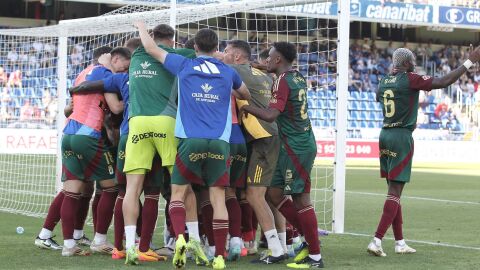 25-05-2025 Los jugadores del Real Oviedo celebran el gol de Nacho Vidal en Tenerife.