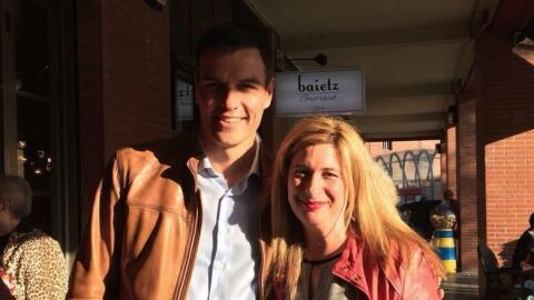 Leire Díez, la "fontanera" del PSOE, luce foto con Sánchez en sus redes: "A la mafia se la combate. Y la combatiremos