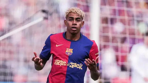 Cuánto cobra Lamine Yamal: su sueldo al mes y al año tras la renovación Cuánto cobra Lamine Yamal: su sueldo al mes y al año tras la renovación