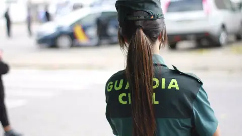 Una agente de la Guardia Civil Una agente de la Guardia Civil