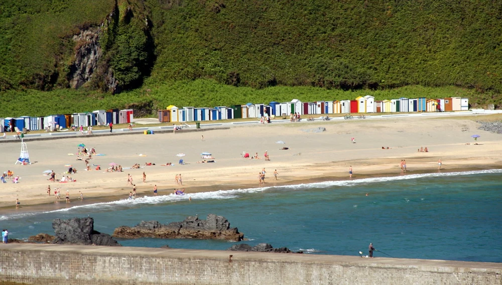 Valdés abre el plazo de solicitudes para las 218 casetas de las playas 2ª y 3ª de Luarca. Valdés abre el plazo de solicitudes para las 218 casetas de las playas 2ª y 3ª de Luarca.