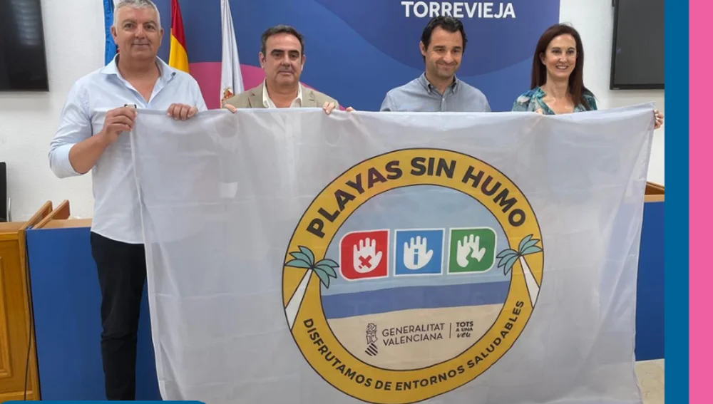 Torrevieja estrena aseos, casetas de socorrismo y chiringuitos en sus playas este verano Torrevieja estrena aseos, casetas de socorrismo y chiringuitos en sus playas este verano