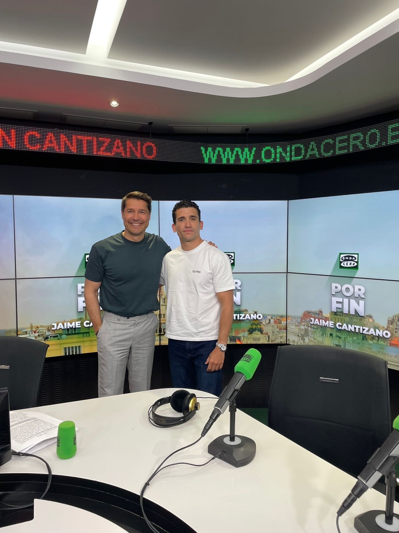 Jaime Lorente: "Representar estas pieles tan alejadas de las nuestras es una forma de vivir vidas imposibles" Jaime Lorente: "Representar estas pieles tan alejadas de las nuestras es una forma de vivir vidas imposibles"