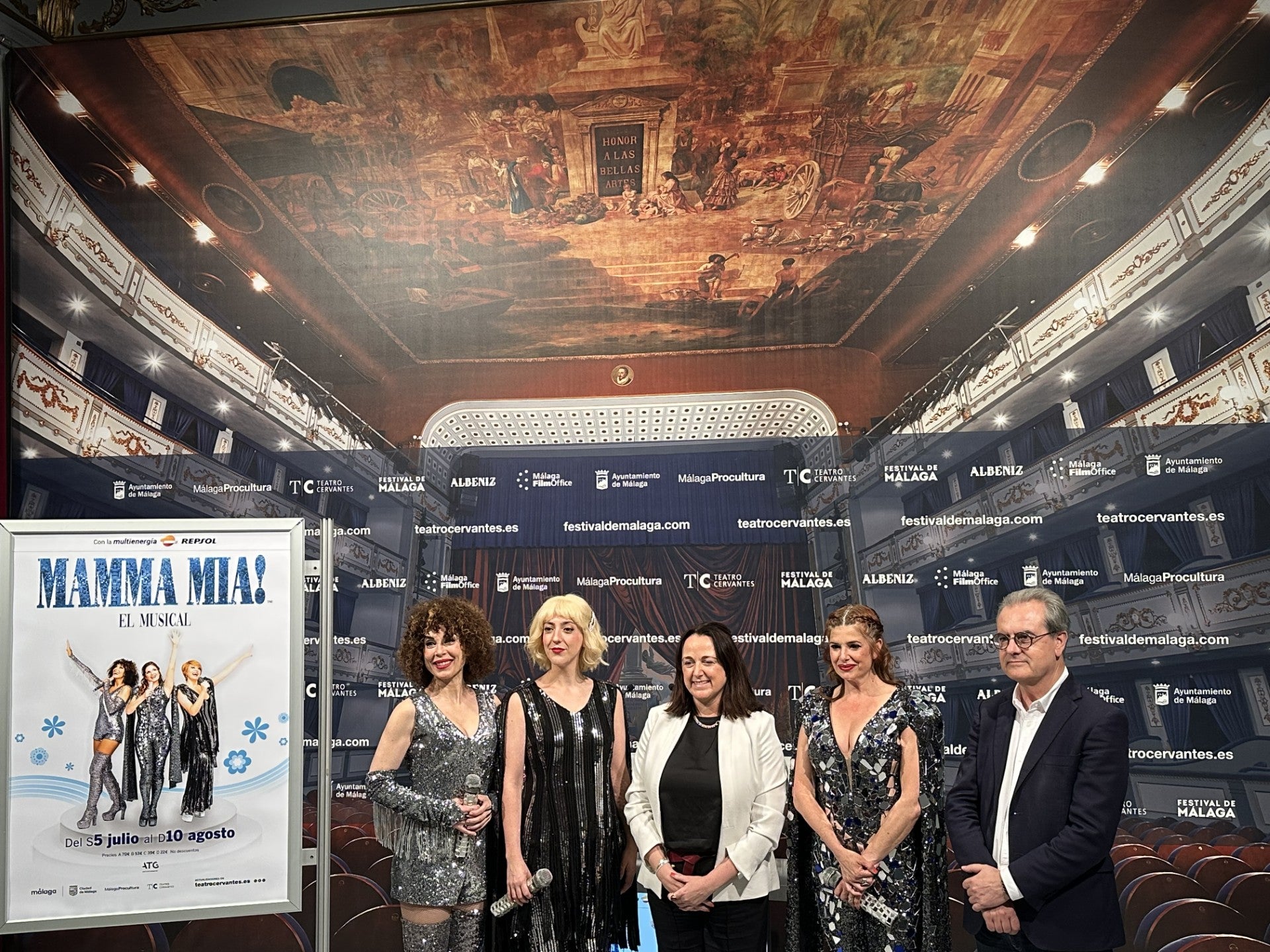 Mamma Mia! El musical llega a Málaga y al Teatro Cervantes de la mano de Donna y las Dínamo Mamma Mia! El musical llega a Málaga y al Teatro Cervantes de la mano de Donna y las Dínamo