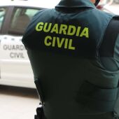 Un agente de la Guardia Civil