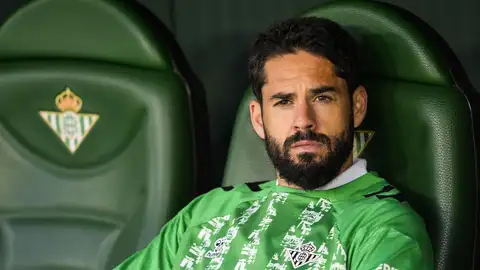 Isco, en el banquillo del Betis. Isco, en el banquillo del Betis.