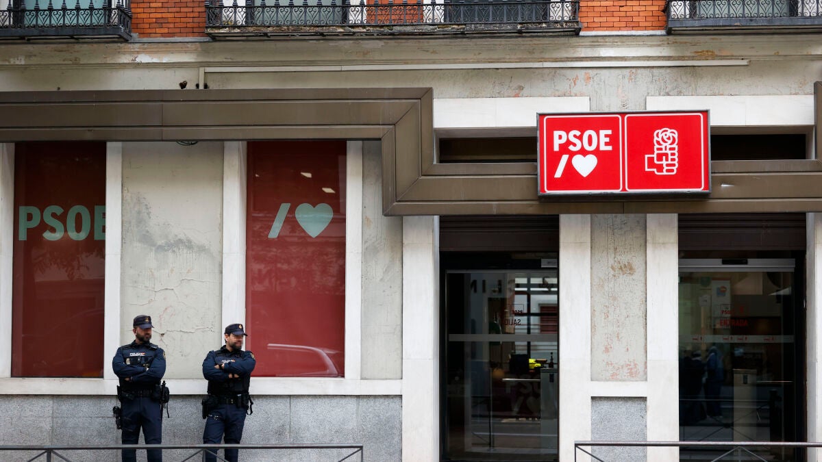 Qué pasa con los pagos en efectivo del PSOE: esto es lo que dicen los  estatutos del partido | Onda Cero Radio