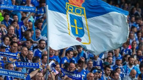 27-05-2025 Aficionados del Oviedo en el Carlos Tartiere