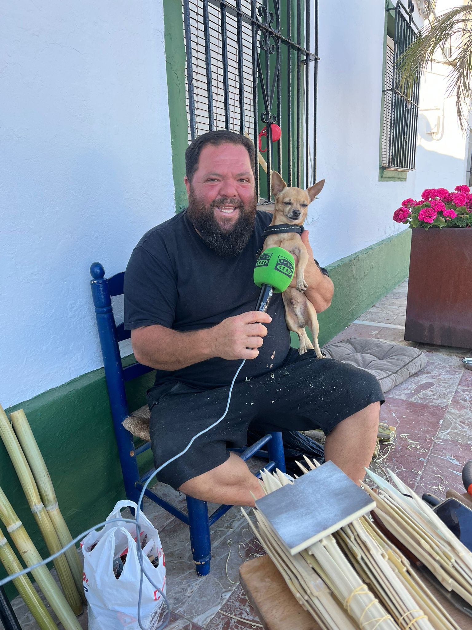 Juan Luis Galdeano, artesano que fabrica cañas de espetos Juan Luis Galdeano, artesano que fabrica cañas de espetos