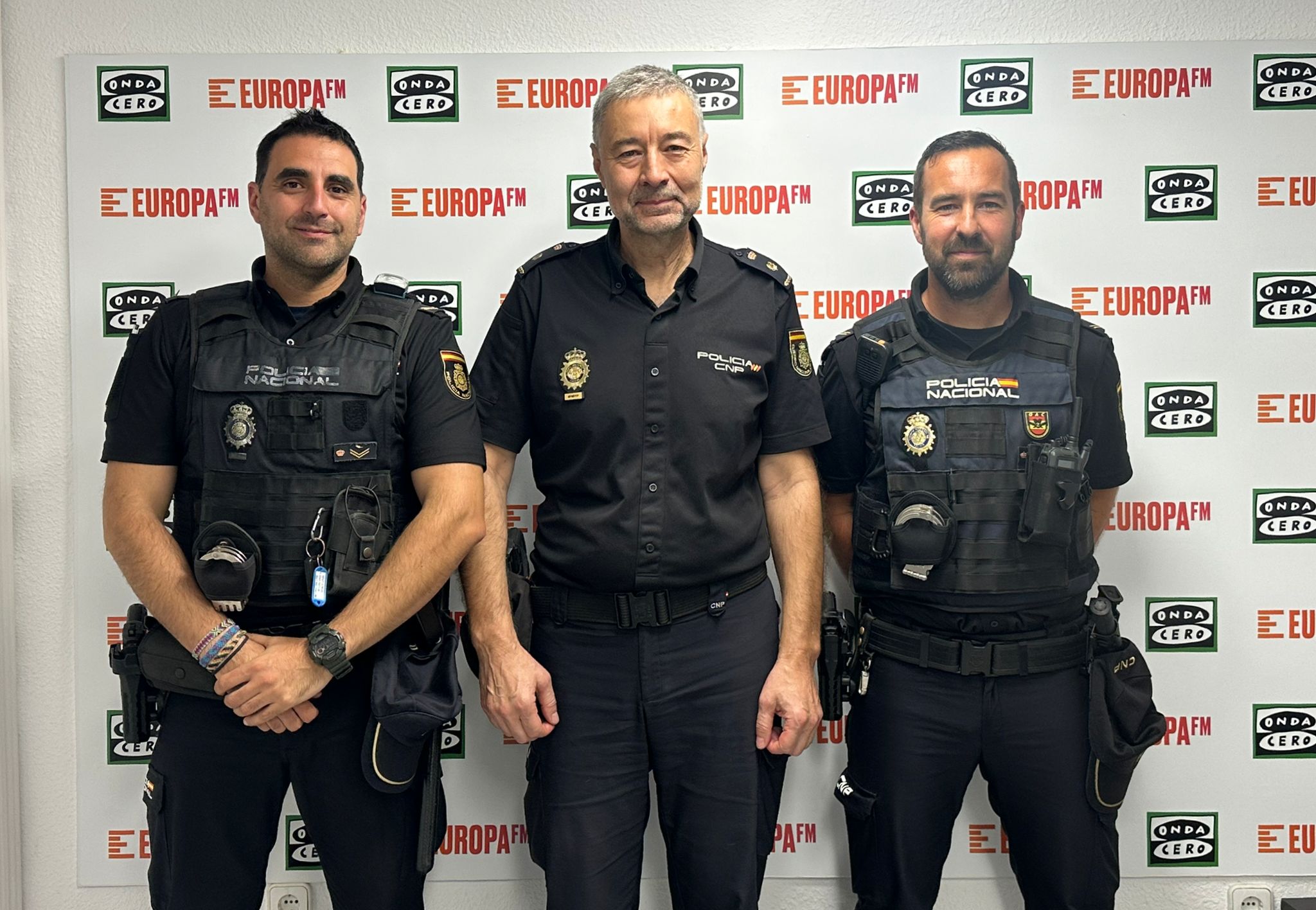 Conocemos la faceta más solidaria de la Policía Nacional Conocemos la faceta más solidaria de la Policía Nacional