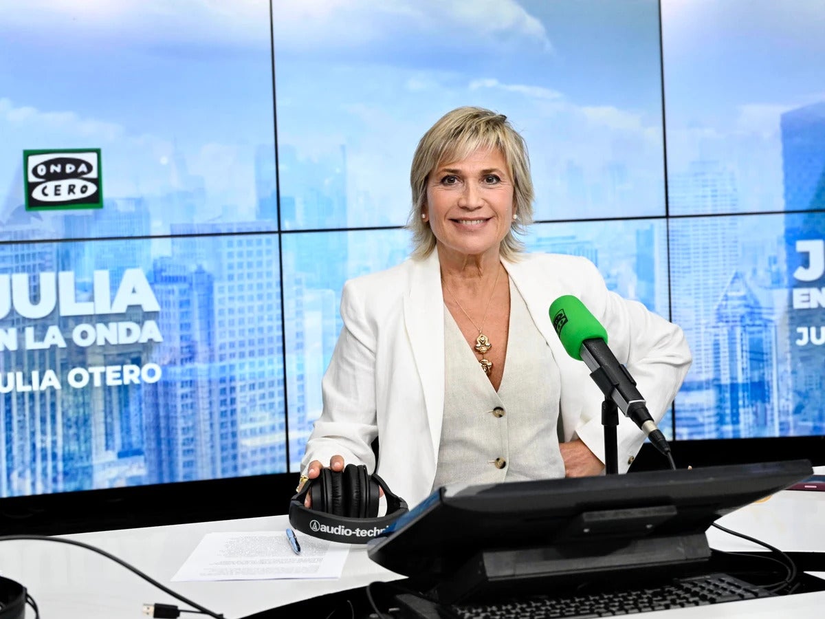 Julia Otero: "¿Será esta noche la última vez que cambiemos el reloj?" Julia Otero: "¿Será esta noche la última vez que cambiemos el reloj?"