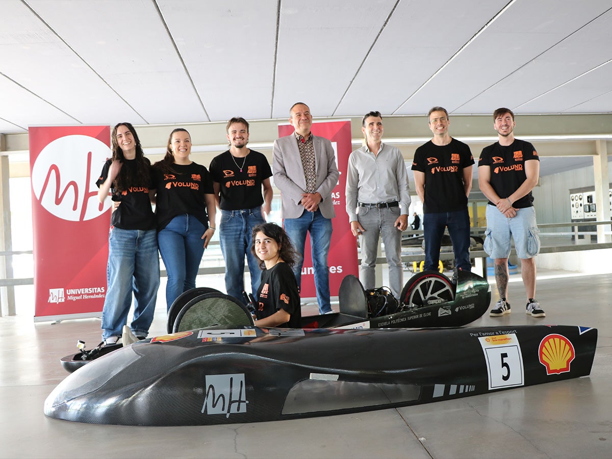 La UMH de Elche retoca su prototipo ‘Dátil’ con un objetivo: llegar a recorrer cerca de 2.000 kilómetros con un litro de etanol La UMH de Elche retoca su prototipo ‘Dátil’ con un objetivo: llegar a recorrer cerca de 2.000 kilómetros con un litro de etanol