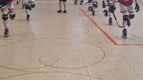 27-05-2025 Las jugadoras del Telecable en un calentamiento.