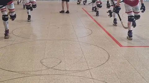 27-05-2025 Las jugadoras del Telecable en un calentamiento. 27-05-2025 Las jugadoras del Telecable en un calentamiento.