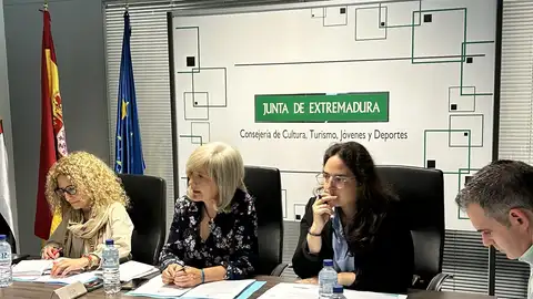 La Junta invierte 220.000 euros en la adquisición de libros para bibliotecas y el Plan de Fomento de la Lectura La Junta invierte 220.000 euros en la adquisición de libros para bibliotecas y el Plan de Fomento de la Lectura