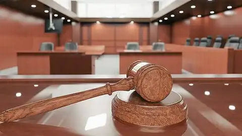 Piden 12 años de prisión a un hombre por agredir a una menor de 14 años en Benidorm Piden 12 años de prisión a un hombre por agredir a una menor de 14 años en Benidorm