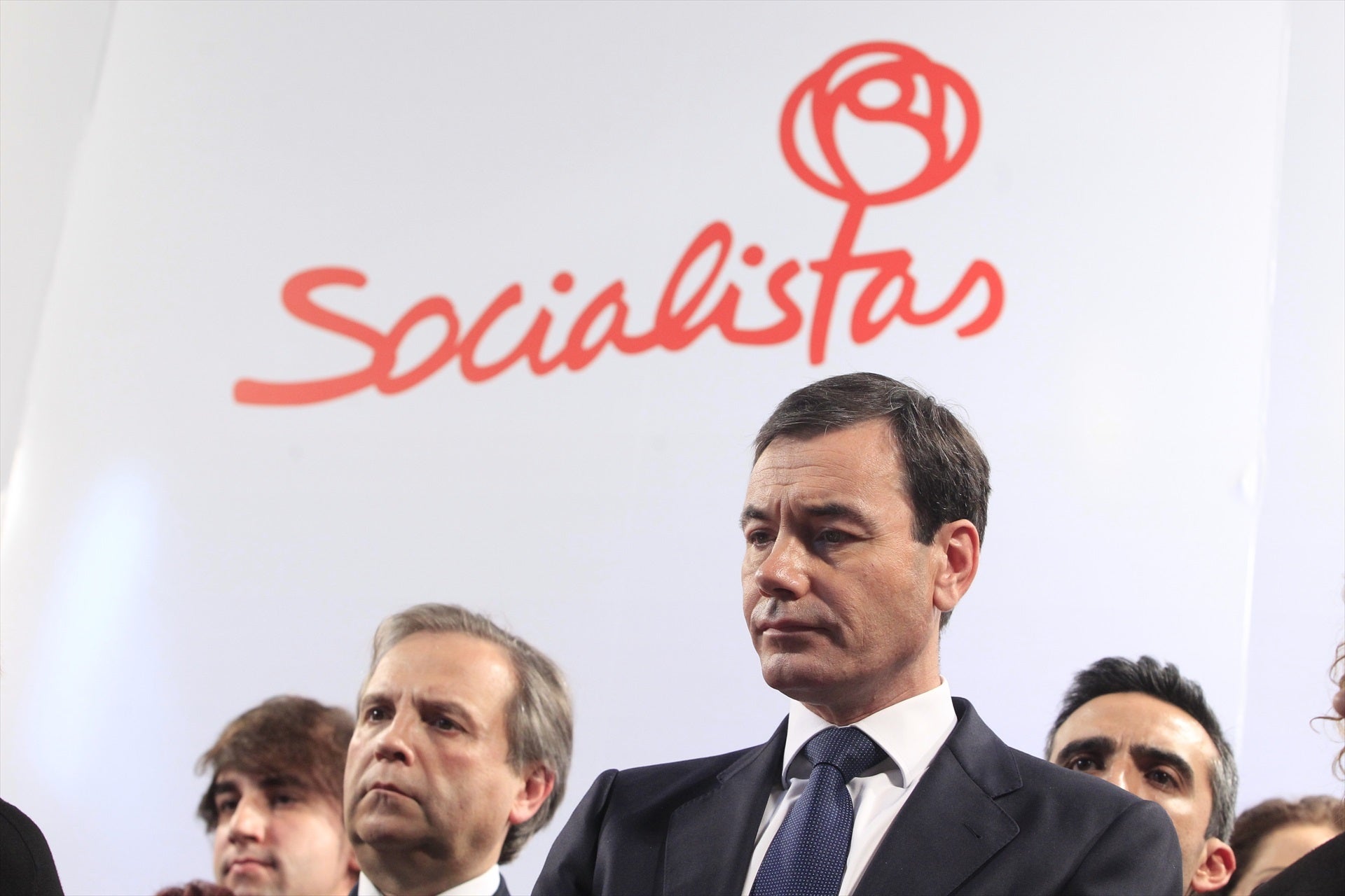 El exlíder del PSOE madrileño asegura que vio a Sánchez "esconder una urna para cambiar el resultado de una votación" El exlíder del PSOE madrileño asegura que vio a Sánchez "esconder una urna para cambiar el resultado de una votación"