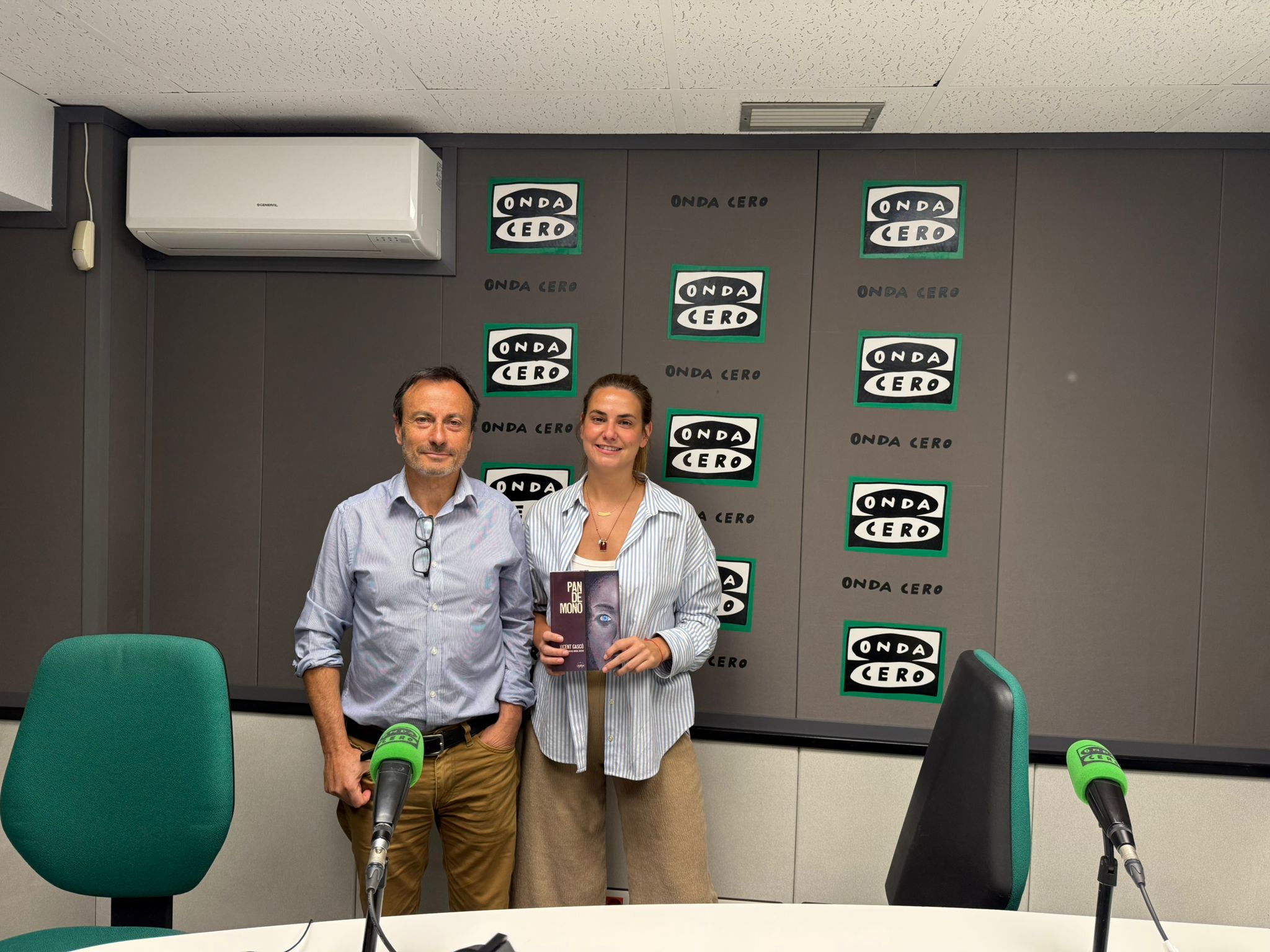 Historias cruzadas en tierras africanas: Vicent Gascó publica Pan de mono Historias cruzadas en tierras africanas: Vicent Gascó publica Pan de mono