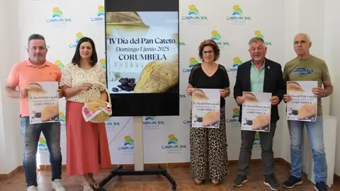 Corumbela celebra este domingo la V edición del Día del Pan Cateto en recuerdo de los hornos de leña Corumbela celebra este domingo la V edición del Día del Pan Cateto en recuerdo de los hornos de leña