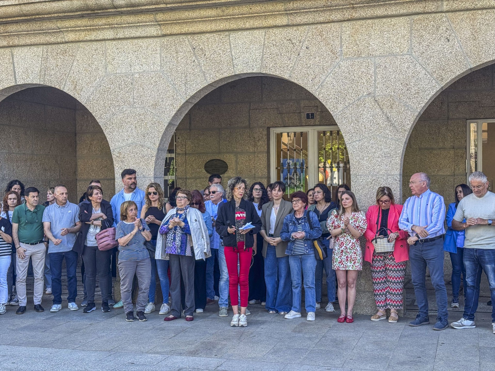 Ingreso en cadea o acusado de disparar a súa ex parella en Verín Ingreso en cadea o acusado de disparar a súa ex parella en Verín