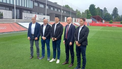 Guerra junto a Joaqu&iacute;n, Guti&eacute;rrez, Villase&ntilde;or y Vega-Arango