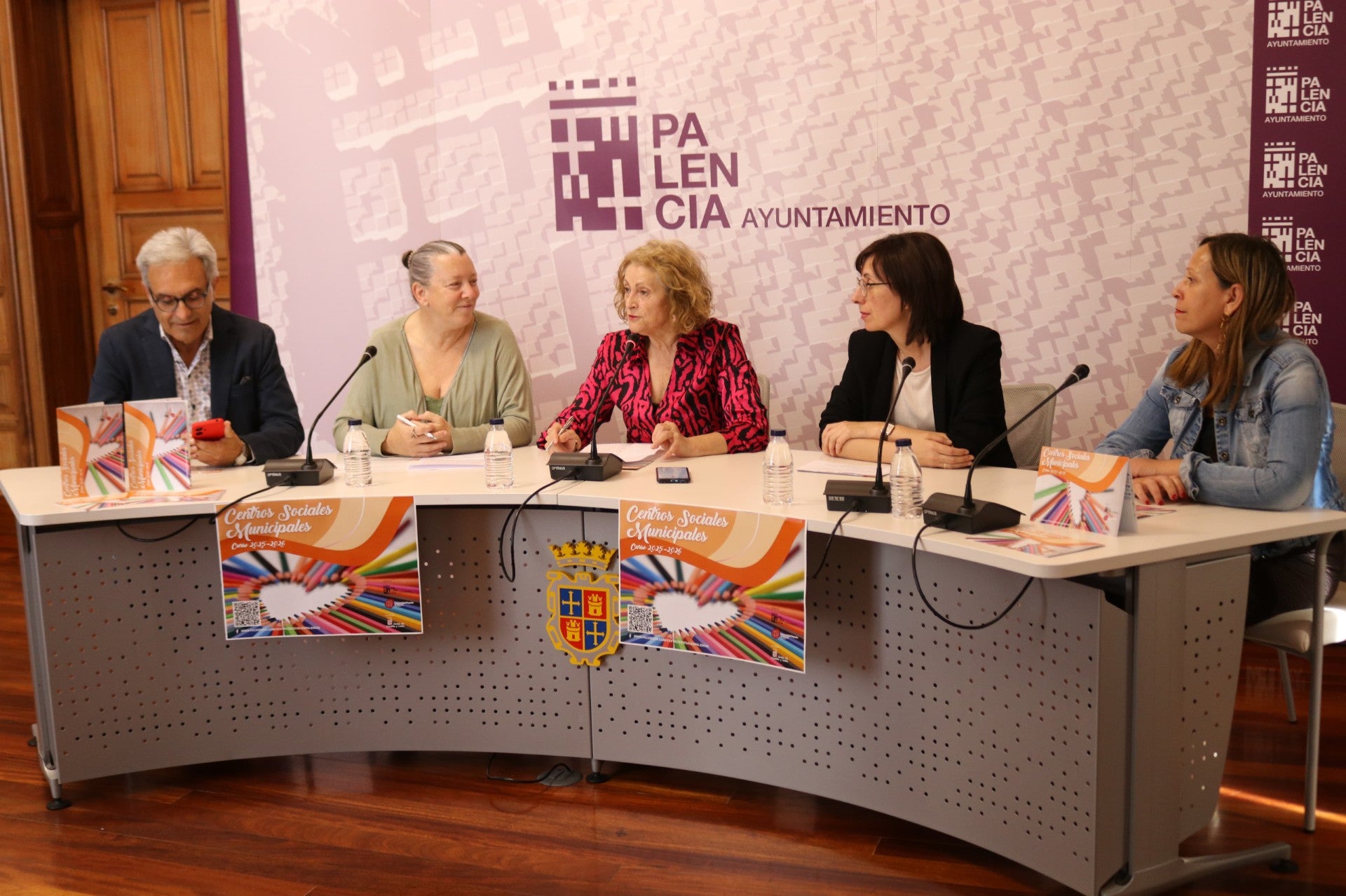 El Ayuntamiento de Palencia presenta el próximo curso de los CEAS El Ayuntamiento de Palencia presenta el próximo curso de los CEAS