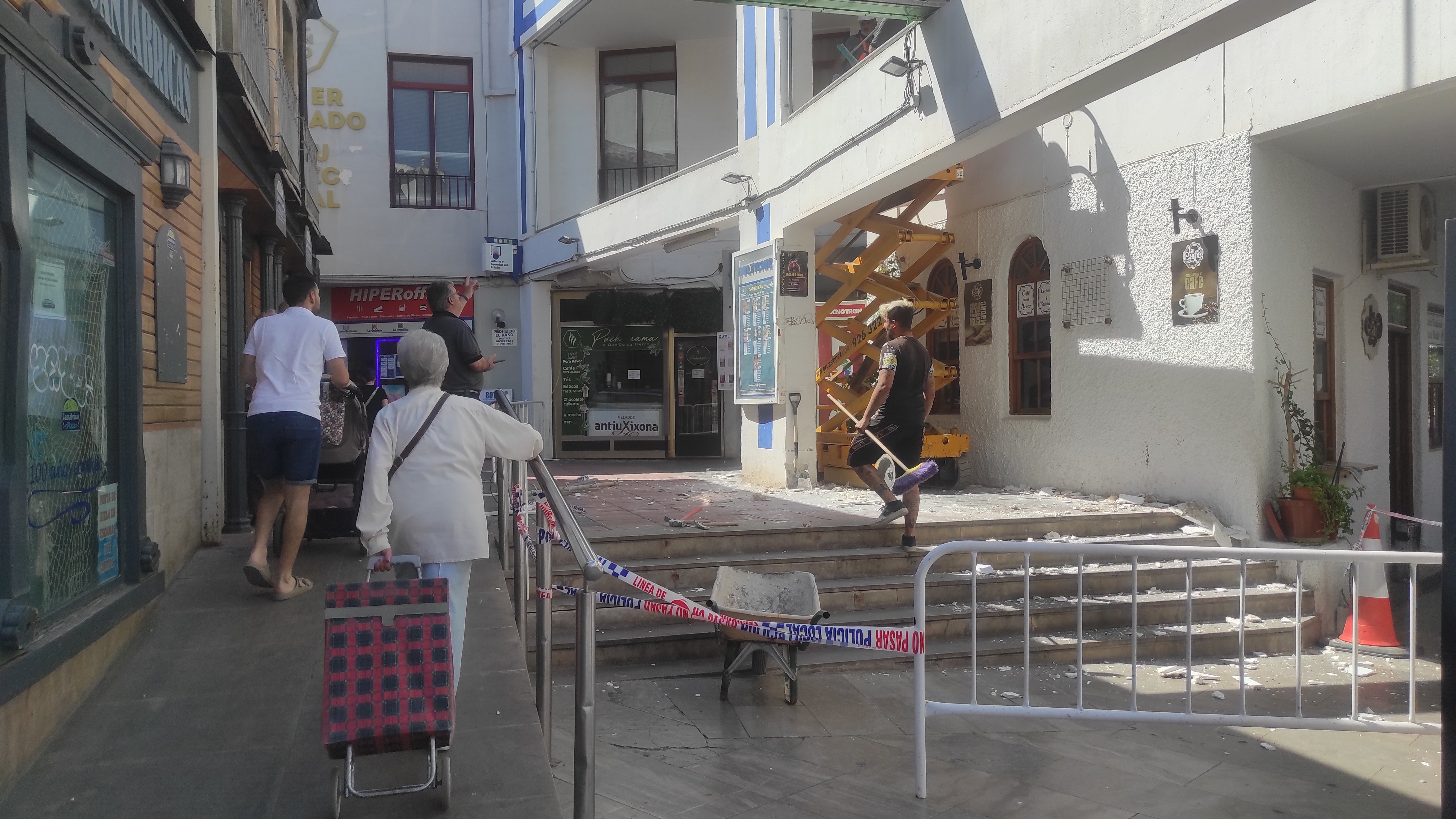 En proyecto cambiar la entrada al edificio de Valcentro para mejorar su situación y accesibilidad En proyecto cambiar la entrada al edificio de Valcentro para mejorar su situación y accesibilidad