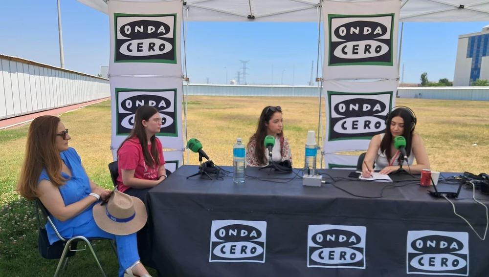 Entrevista a Elena Gómez, estudiante de Estudiante del Grado en Gestión y Administración Pública de la UPV. Entrevista a Elena Gómez, estudiante de Estudiante del Grado en Gestión y Administración Pública de la UPV.