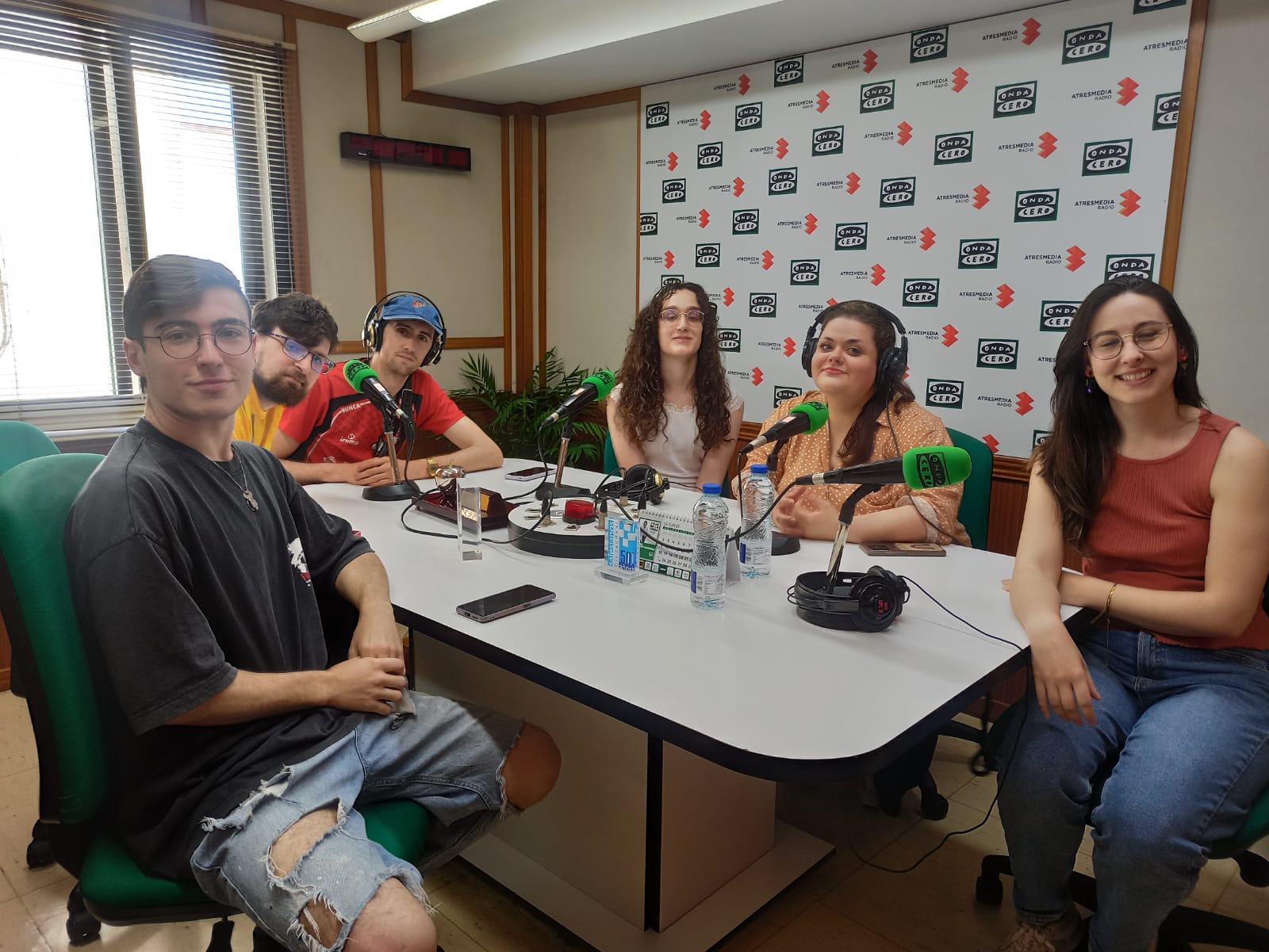 Alumnos del centro de adultos Antonio Gala visitan Onda Cero Ciudad Real Alumnos del centro de adultos Antonio Gala visitan Onda Cero Ciudad Real