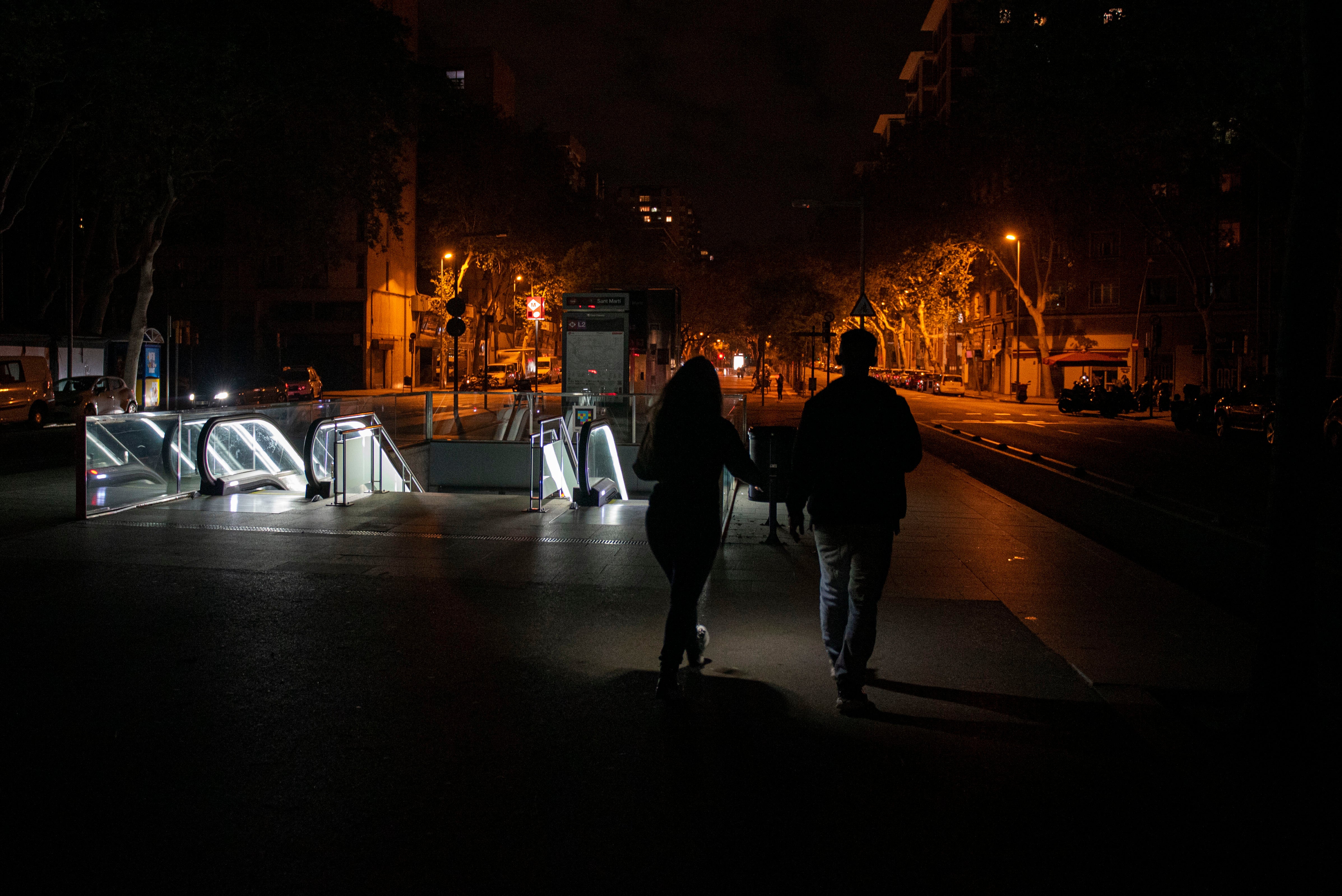 Un mes del apagón masivo que dejó a oscuras a España: sin causas, sin dimisiones y sin descartar que vuelva a ocurrir Un mes del apagón masivo que dejó a oscuras a España: sin causas, sin dimisiones y sin descartar que vuelva a ocurrir