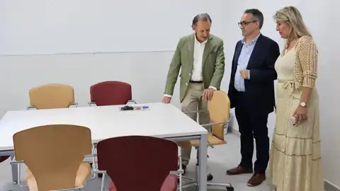 Visita a las nuevas instalaciones de Servicios Sociales de Chiclana Visita a las nuevas instalaciones de Servicios Sociales de Chiclana