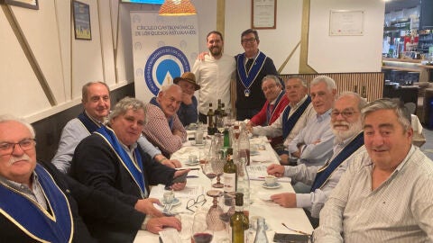 Imagen de la &uacute;ltima comida mensual en El Regreso