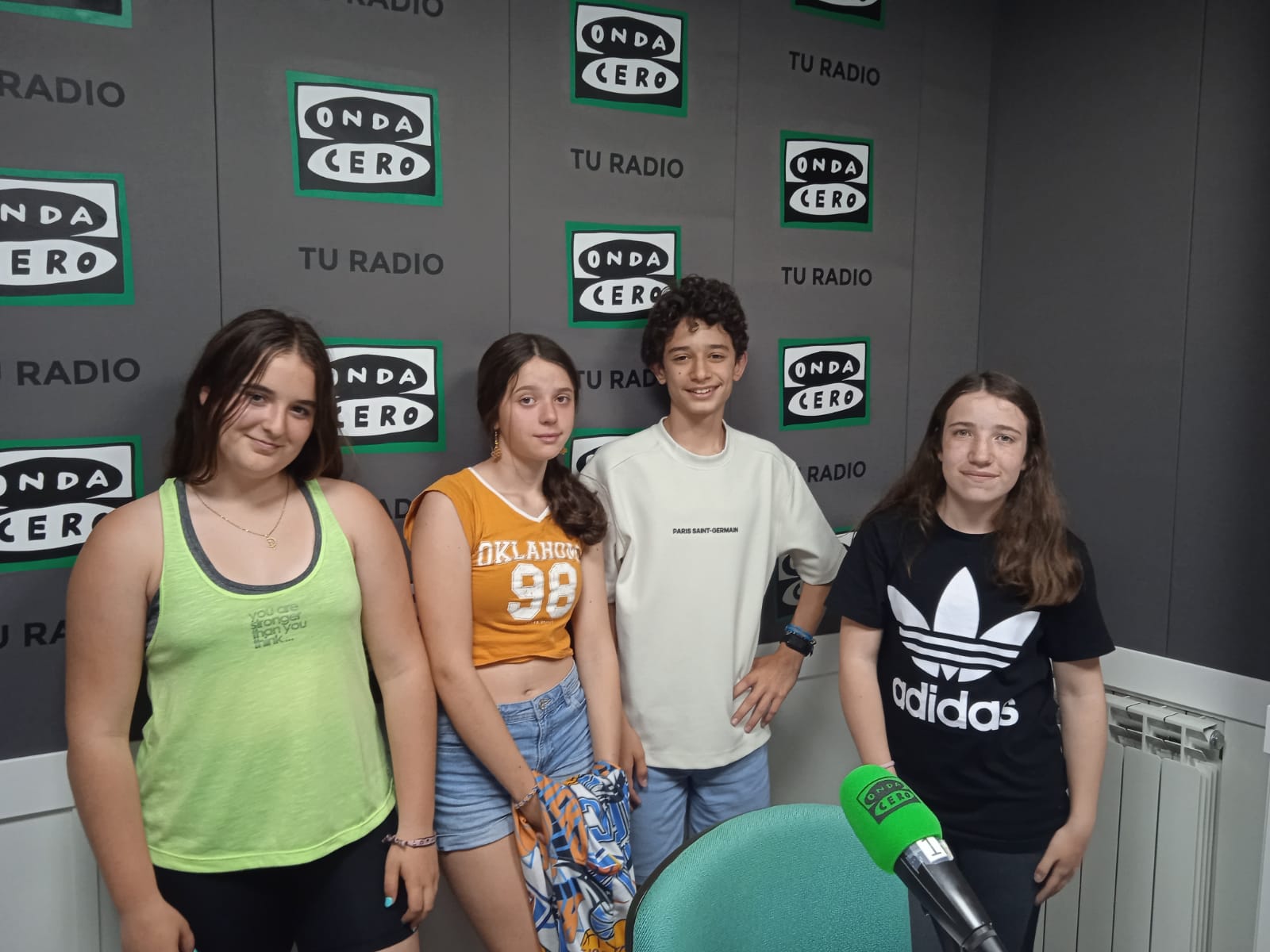 "Radioescuela" con el IES Vega del Turia de Teruel "Radioescuela" con el IES Vega del Turia de Teruel