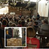 El hostelero José María Ruiz presenta ante más de 500 personas un libro que recoge su vida y sus valores